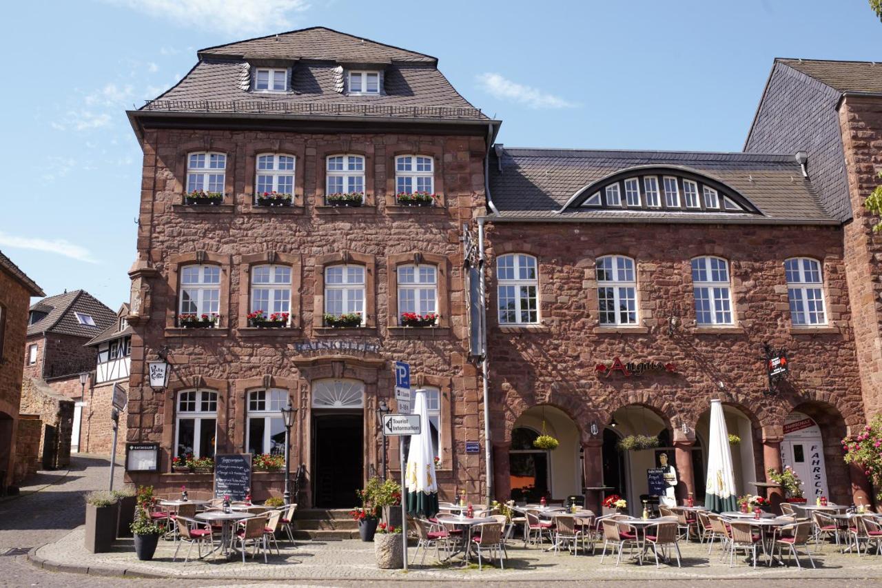 Hotel Ratskeller Nideggen Buitenkant foto
