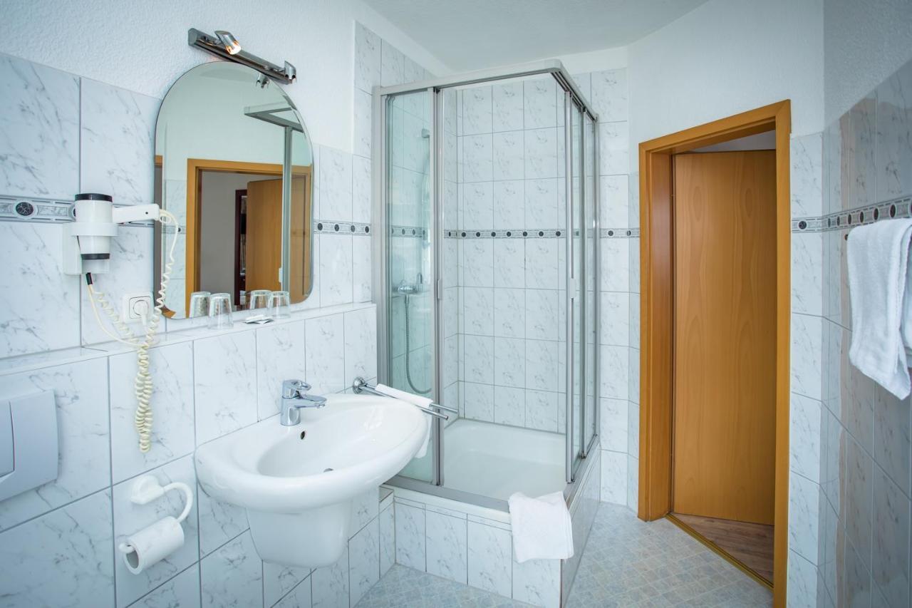 Hotel Ratskeller Nideggen Buitenkant foto