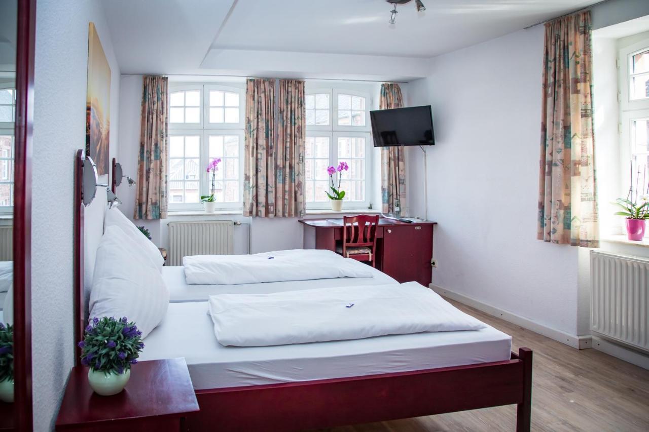 Hotel Ratskeller Nideggen Buitenkant foto